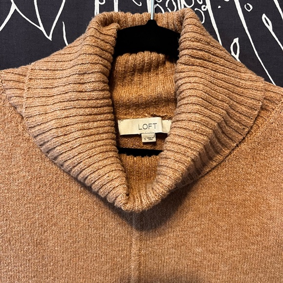 Size small cowl neck sweater from Loft. - Picture 4 of 6